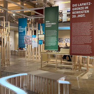 Ausstellungsdesign / „Der Fluss als Grenze“ des Landesmuseum Burgenland / Adebar 2024